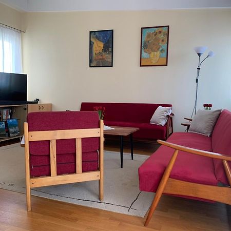 Bright Top Floor Apartment With Free Parking 斯科普里 外观 照片