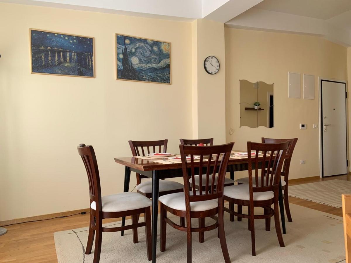 Bright Top Floor Apartment With Free Parking 斯科普里 外观 照片